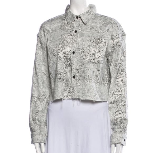 GRLFRND Christy Snow Leopard Stretch Crop Raw Hem Denim Jacket size M - Picture 8 of 11